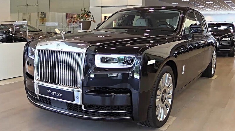 Rolls-Royce-Phantom