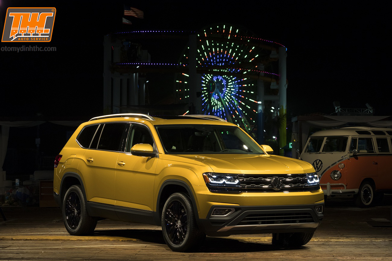 2018-Volkswagen-Atlas-014-ngoai-that