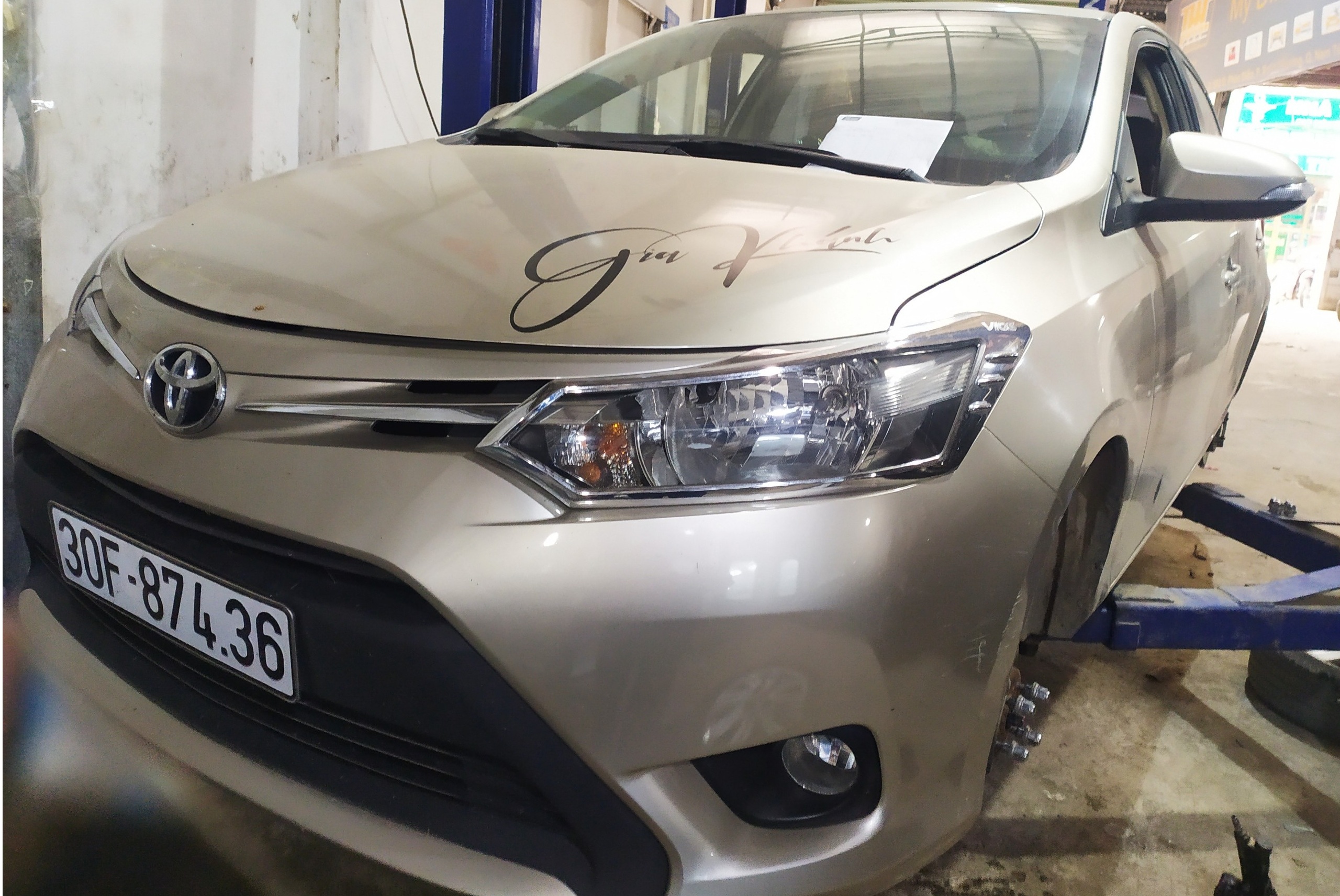 Sửa chữa xe Toyota Vios - hư hỏng má phanh - TRUNG TÂM KỸ THUẬT Ô TÔ MỸ ...