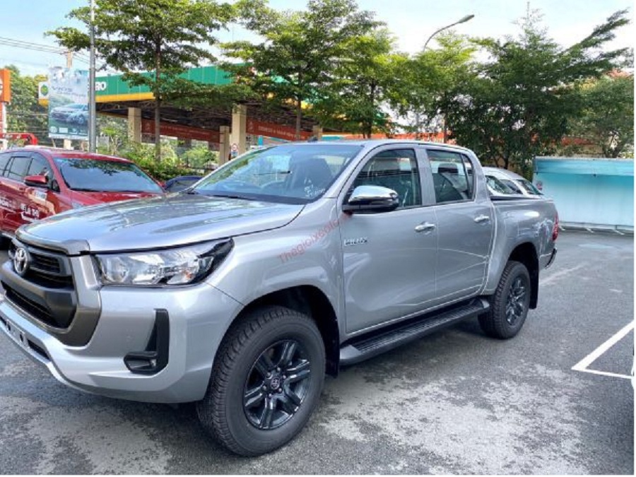 hinh-anh-lazang-xe-toyota-hilux