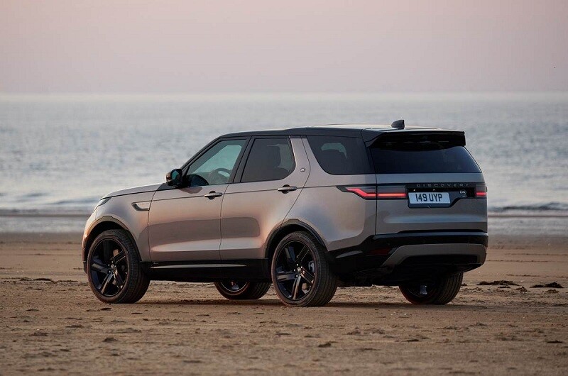 Ngoai-that-phia-sau-xe-Land-Rover-Discovery-2021