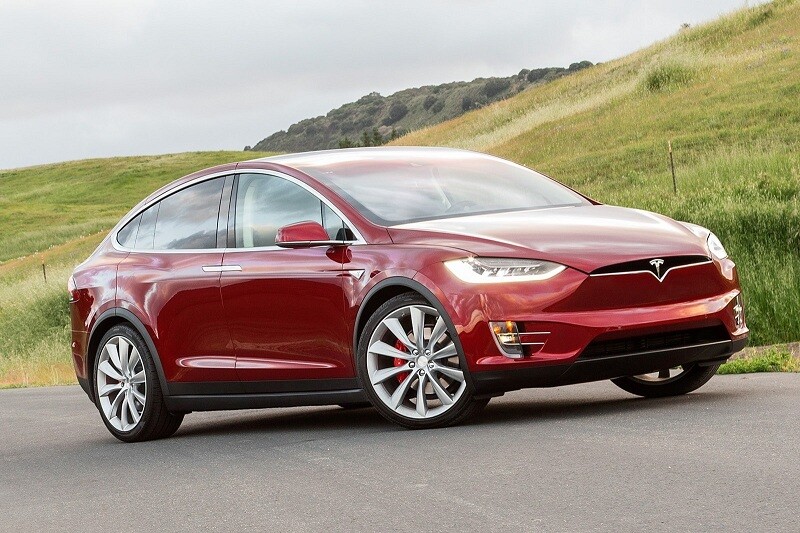Tesla-Model-X-2016